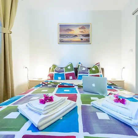 아파트 None And Nono