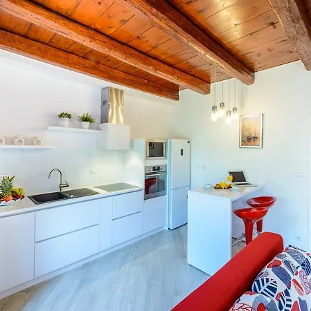 아파트 None And Nono 챠브타트