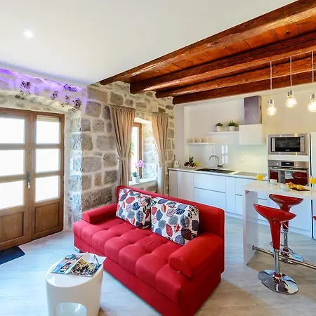 아파트 None And Nono 챠브타트