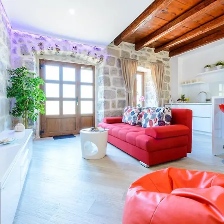 Apartment None And Nono