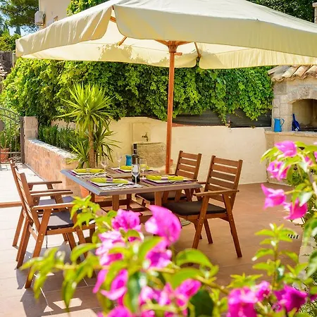 Apartment None And Nono